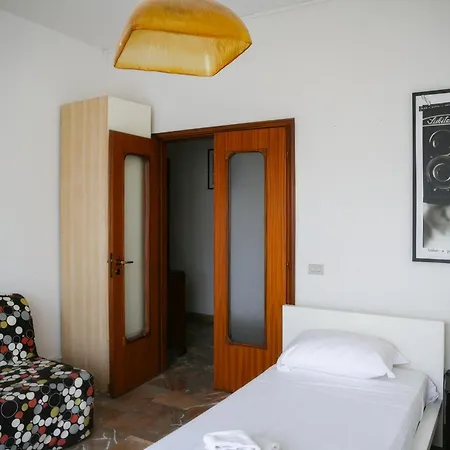 Quaint 2-Br Outside Ztl Apartment Florence Exterior photo